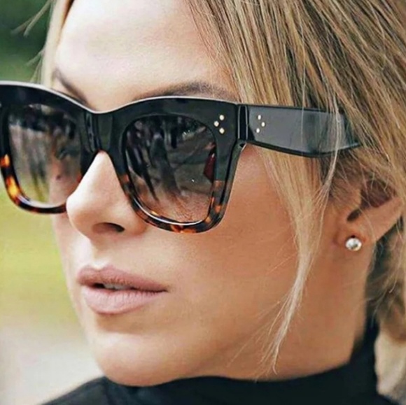 SALE🎉 Last Ones! 19' Luxury Oversized Sunglasses - Picture 2 of 7